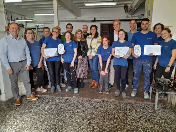 La Junta entrega 5 Cartas de Artesano a Cera Bellido