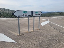 CRUCE EN LAHGUERA DE LA CARRETERA A-311