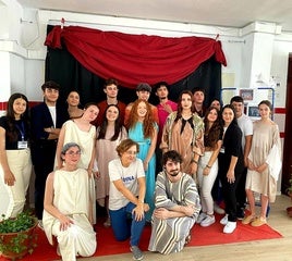 Integrantes del grupo en su participación en Sevilla. ideal