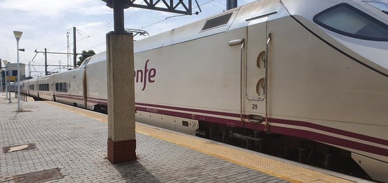 Malestar en la zona por la supresión de las taquillas de la estación de RENFE en Andújar