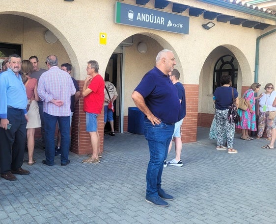 Nace la lucha por la defensa de la estación del tren en Andújar