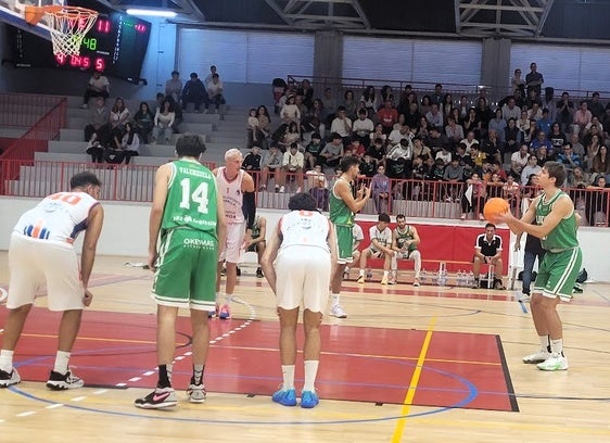 El CB Andújar cae en casa con estrépito ante un potente CB Marbella