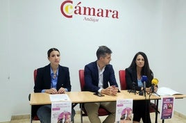 LOLA ORTEGA LUIS MIGUEL CARMONA Y ANA PEÑA.