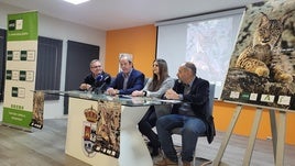 Manuel Valdivia, Francisco Carmona, Azucena Cepdello y Vicente Ruiz en la presentación.