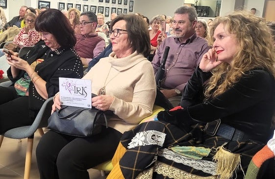 La Asociación de Mujeres Progresistas 'Iris' reconoce historias en favor de la igualdad