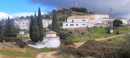 VISTA DEL SANTUARIO DESDE EL CEMENTERIO.