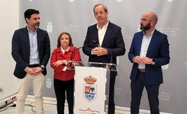 CARMONA Y EL EDIL MANUEL MEZQUITA, ESTA MAÑANA CON LOS RESPONSABLES DE APROMPSI.