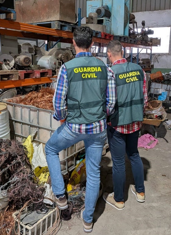 La Guardia Civil investiga a una persona en Andújar por el robo de 400 kilos de cableado de cobre