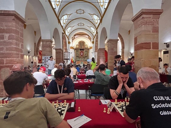 PARTICIPANTES EN EL TORNEO INTERNACIONAL DE AJEJDREZ.