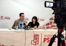 JOSÉ LATORRE Y MICAELA NAVARRO.