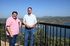 MANUEL LOZANO Y FRANCISCO JAVIER LOZANO, ESTA MAÑANA EN EL EMBALSE DEL YEGUAS.