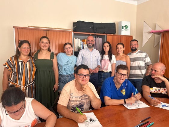 Manuel Mezquita con los monitores e integrantes.