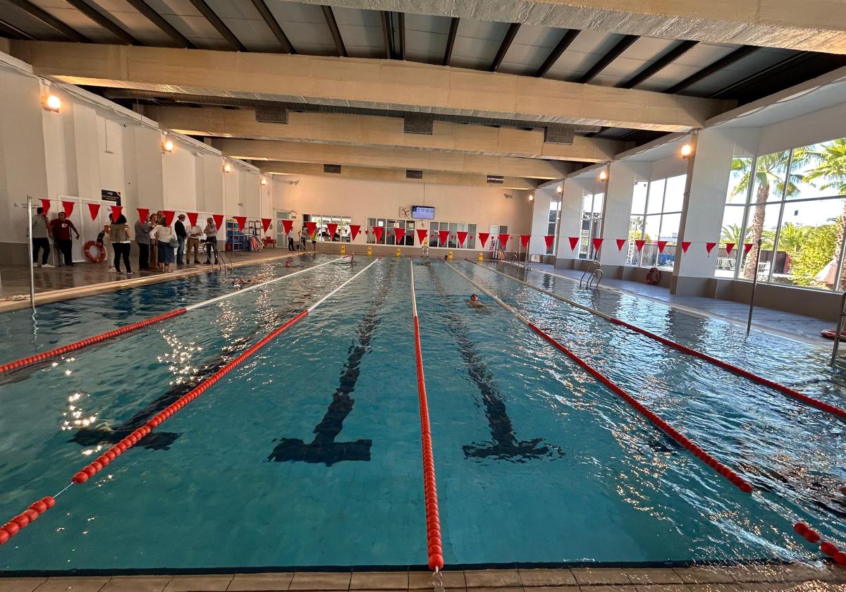 ESTADO EN EL QUE HA QUEDADO LA PISCINA TRAS SU REAPERTURA EL PASADO MIÉRCOLES.