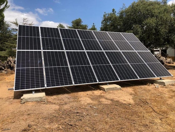 El Ayuntamiento de Lopera decreta la suspensión de las licencias de los proyectos de plantas fotovoltaicas