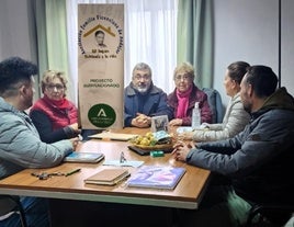 Reunión del comité técnico de los programas del centro.