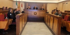 Miembros de la Junta Local de Seguridad presidida por el alcalde.