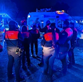 INTEGRANTES DE PROTECCIÓN CIVIL EN LA ZONA DE LA TRAGEDIA DE ADAMUZ.