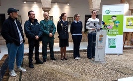 Responsables de la organización, durante la presentación.