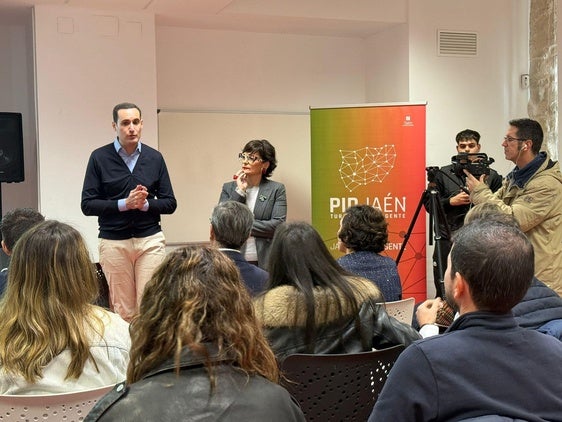 Arjona acoge encuentro comarcal sobre la plataforma de turismo inteligente