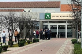 ENTRADA PRINCIPAL DEL HOSPITAL ALTO GUADALQUIVIR.