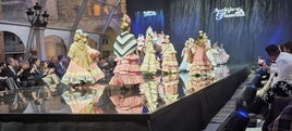 DESFILE DE LA MARCA LLENA ERES DE GRACIA Y RECONOCOMIENTO A PILAR VERA.