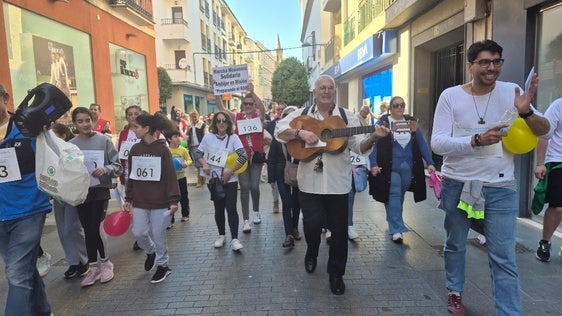 TRANSCURSO DE LA MARCHA POR LA CALLE OLLERÍAS.