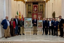 AUTORIDADES TRAS LA PRESENTACIÓN DEL CARTEL Y ACTUACIÓN DE LA ASICIACIIÓN GRUPO MUSICAL ALEGRÍA.'