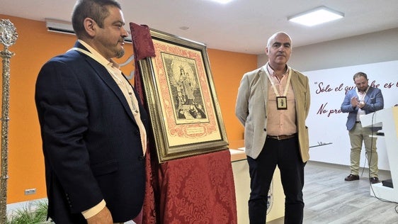 El cartel de la Virgen del Carmen hace un viaje en el tiempo