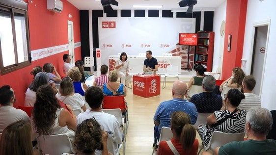 Juan Latorre indica que Micaela Navarro es la mejor alcaldesa que puede tener Andújar
