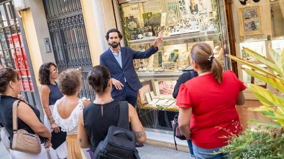 Comerciantes de Andújar se adentran en la mejora visual de sus establecimientos