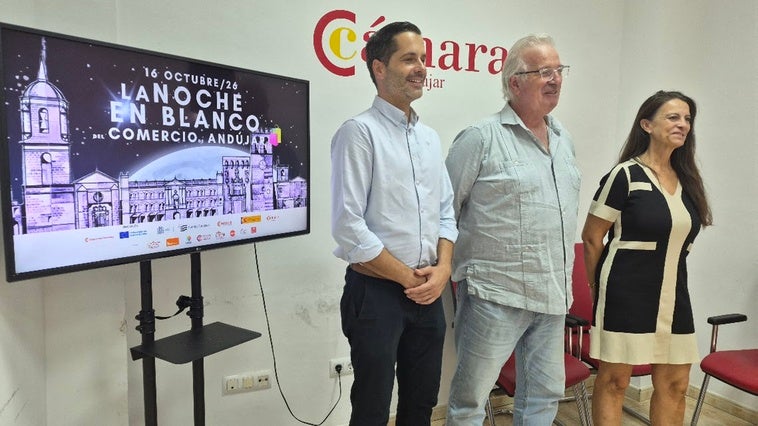 La Cámara de Andújar refuerza su apoyo al sector comercial con 'La Noche en Blanco del Comercio'