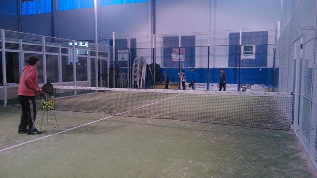 Más de 50 jugadores participan en el torneo benéfico del Club de Padel Ciudad de Andujar