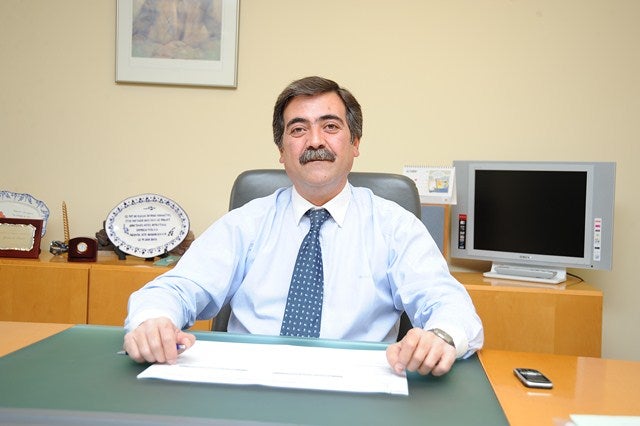 Alfonso Gámez, Gerente de la Agencia Alto Guadalquivir: "Los profesionales son el gran valor del hospital"