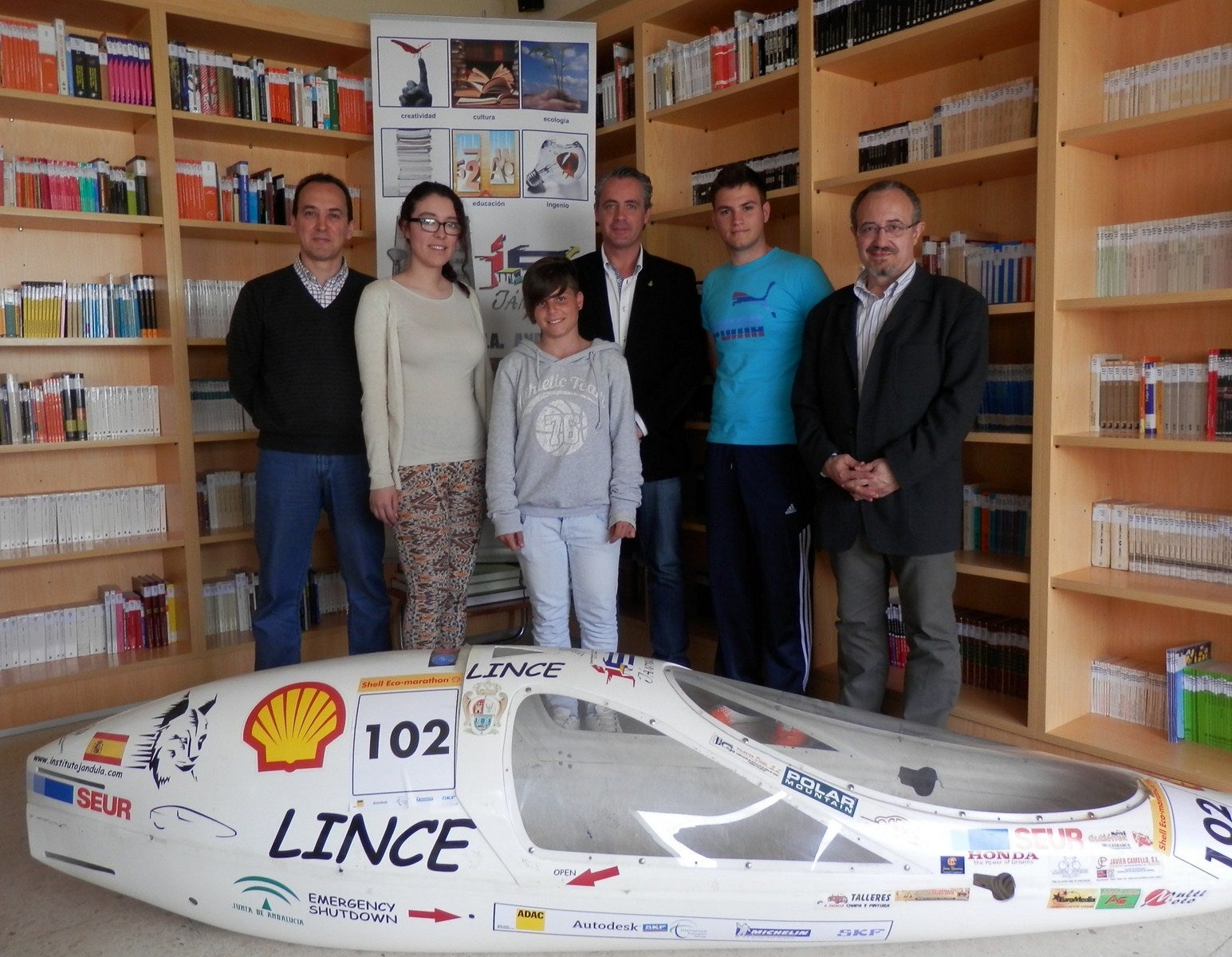 El remozado vehículo Lince parte con nuevos bríos y retos hacia su cuarta Shell Eco Maraton