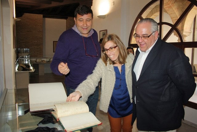 Andújar expone manuscritos, cartas e ilustraciones inéditas de grandes figuras del siglo XIX