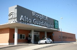 El Hospital Alto Gudalquivir organiza junto a la Asociación Contra el Cáncer una conferencia sobre la enfermedad