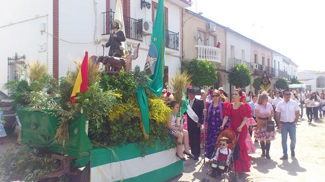 Lopera vive intensamente la Romería en honor a San Isidro