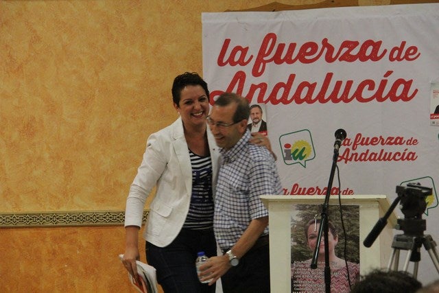 Izquierda Unida pide el voto útil y defiende el impuesto a las grandes superficies en defensa del pequeño comercio