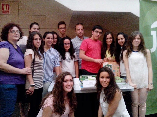 Un grupo de alumnos del IES Juan del Villar de Arjonilla obtiene el premio provincial de Medio Ambiente