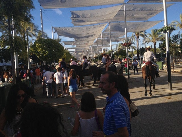 El gobierno local califica la feria de participativa resaltando la feria de día