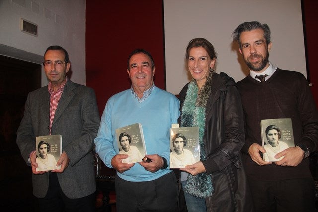 Miguel Laguna presenta su cuarto libro ‘María, Santa que no Virgen’