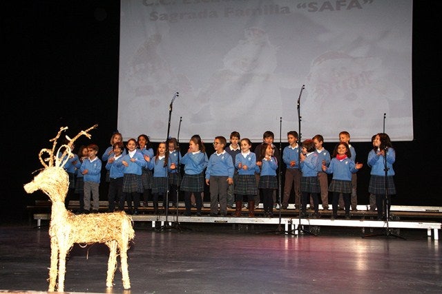 800 alumnos participan en la Muestra de Villancicos