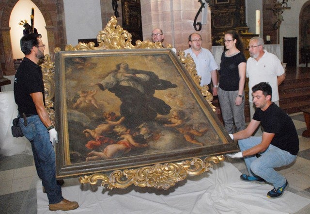 Amigos del Patrimonio restaura la pintura de la Inmaculada de San Miguel