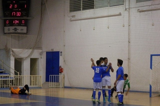 El Cabra Joven supera a domicilio al Transmado Express en el derbi provincial de Tercera División de Fútbol Sala