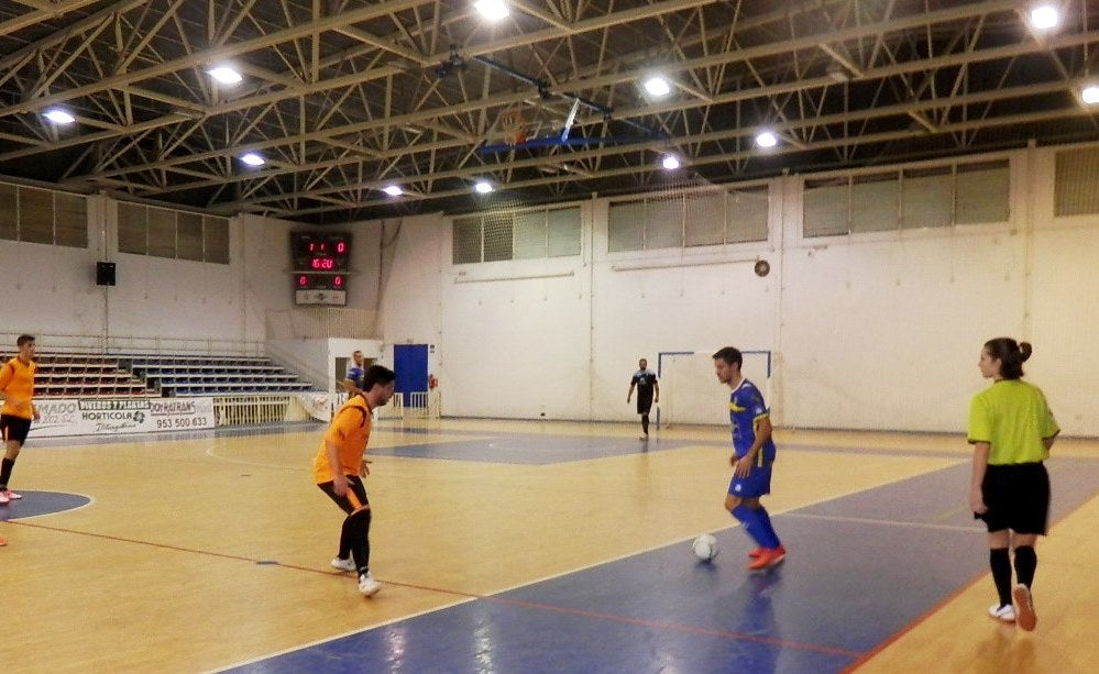El Transmado Express Amigos del Fútbol Sala golea al Estepona (8-0) y se aleja del descenso en la Tercera División