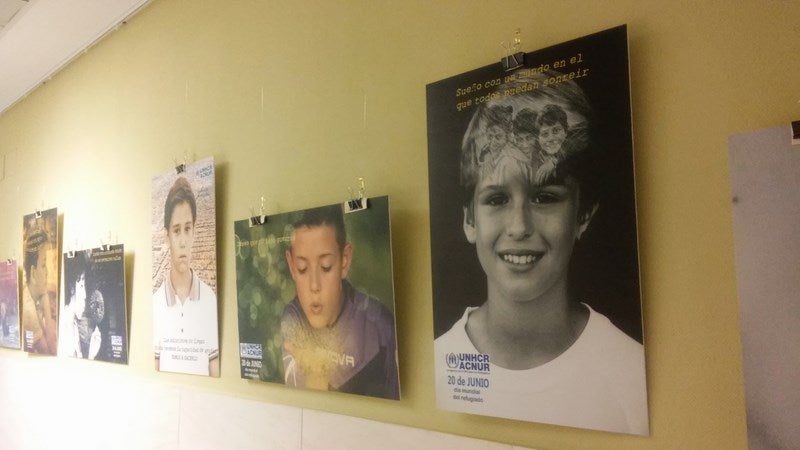 Fotografías ique integran la exposición promovida por ACNUR y el centro hospitalario. 