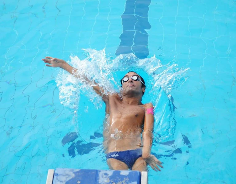 El nadador andujareño durante una sesión de entrenamiento. 