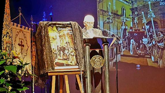 Francisco Fuentes lanza en Andújar un pregón de Semana Santa cargado de fe y costumbrismo