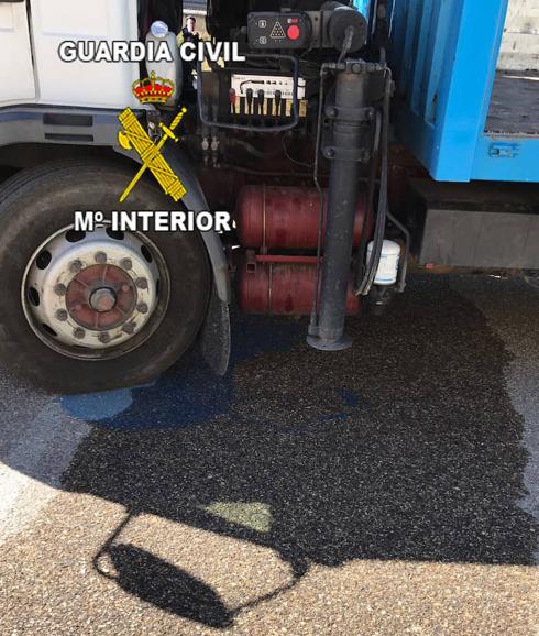 Investigan a un joven por robar el gasoil a camiones estacionados en Andújar