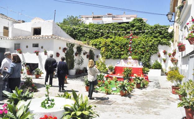 Baza celebrará el Día de la Cruz desde el 3 al 5 de mayo